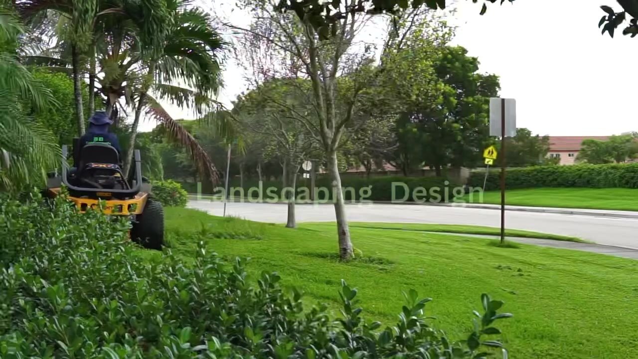 Top Green crew mowing a South Florida community on schedule